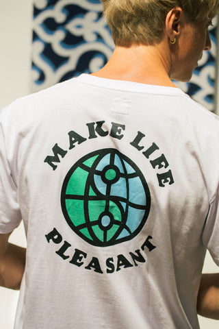 Make life Pleasant back white tee
