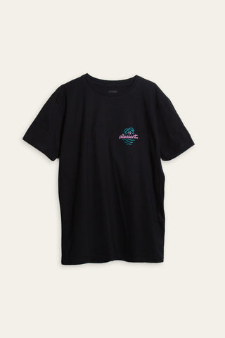 Beach bar black tee