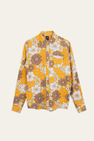 Retro summerhouse upcycled shirt