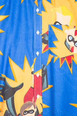 Upcycled kortærmet skjorte. Upcycling er en miljøvenlig og mere bæredygtig måde at lave tøj på.